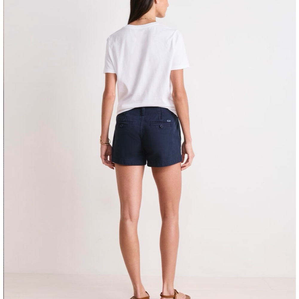 Vineyard Vines  Navy Shorts 10